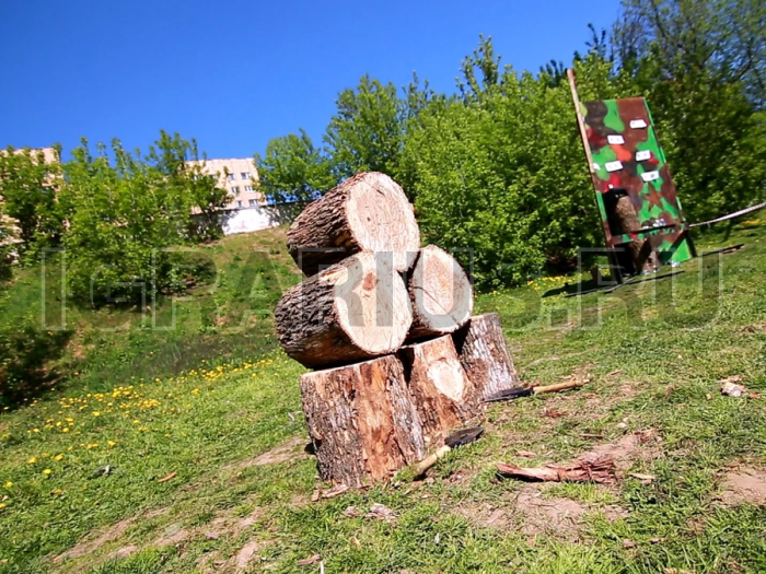 Метание саперной лопатки