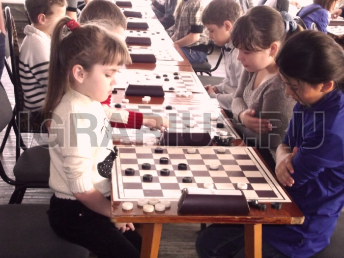 Шашки настольные