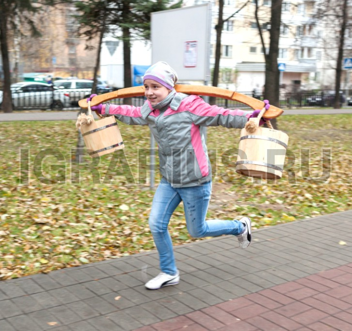 Эстафета «Коромысло»