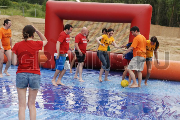 Футбол «Скользкий»