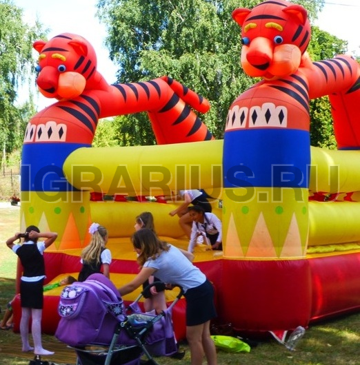 Батут надувной «Тигрята»