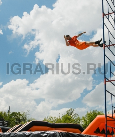 Аттракцион «Свободное падение»