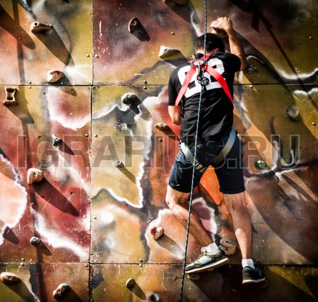 Деревянный скалодром (однополосный)