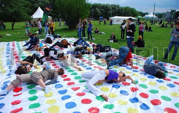 Мега-твистер (полотно)