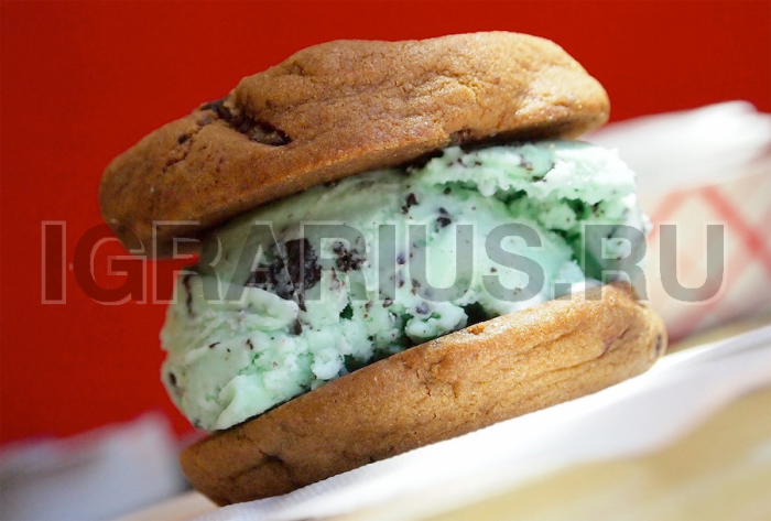 Бургер с мороженным