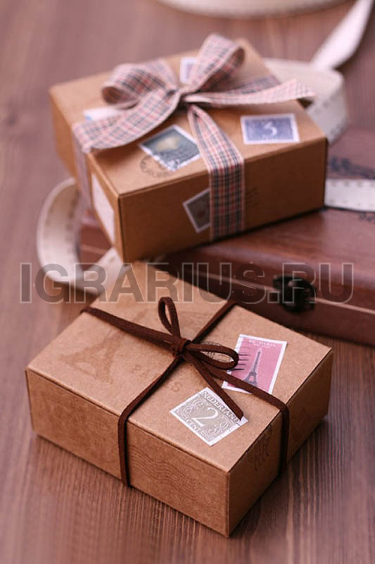 Подарочные коробки