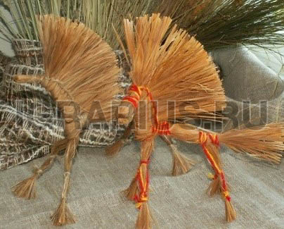 Ёлочная игрушка из лыка (ангелы, кони и птицы)