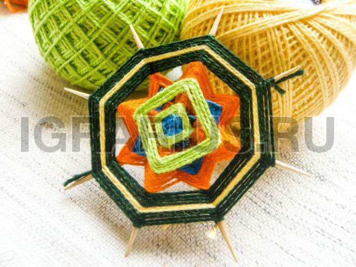 Мандала (плетение, рисование)