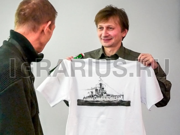 Декор и роспись футболки