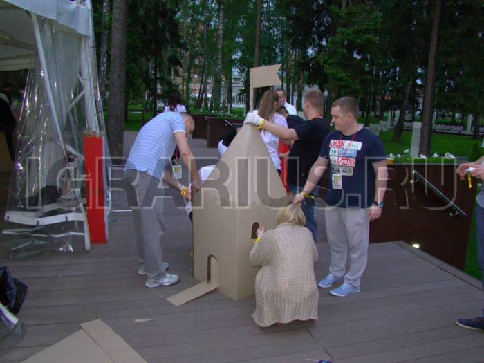 Тимбилдинг картонный город