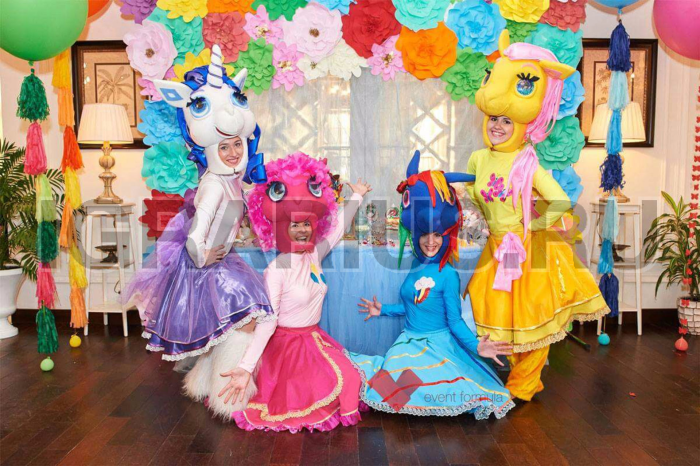 Аренда аниматора в ростовой кукле 'Пони Рарити'