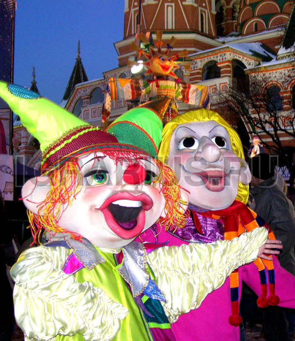 Аренда аниматора в ростовой кукле 'Скоморох Петрушка'