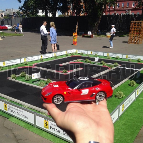 Трасса с радиоуправляемыми машинами серии Mini-Z (Вариант КОМПАКТ)