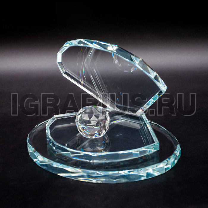 Награда из стекла