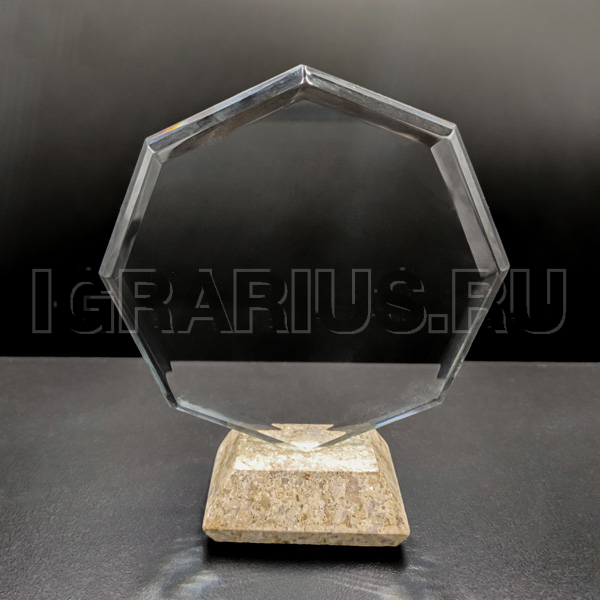 Награда из стекла