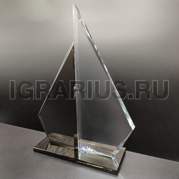 Награда из стекла