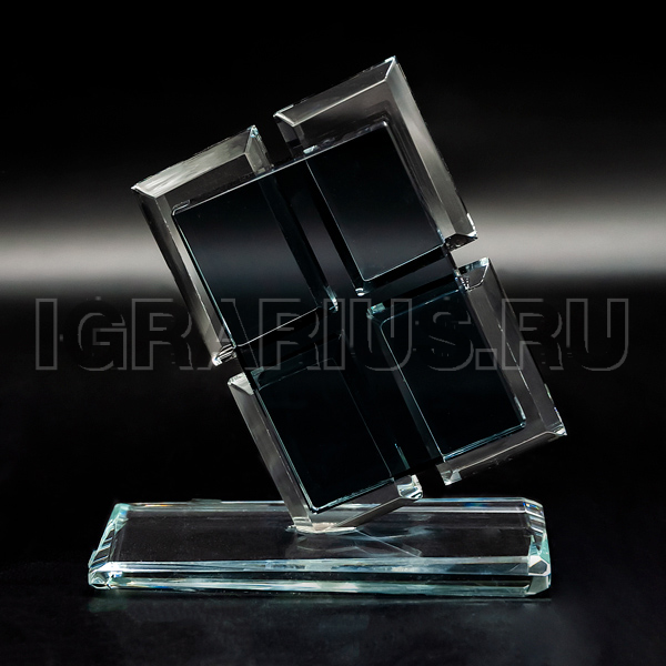 Награда из стекла