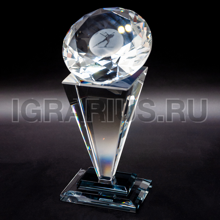 Кубок из стекла