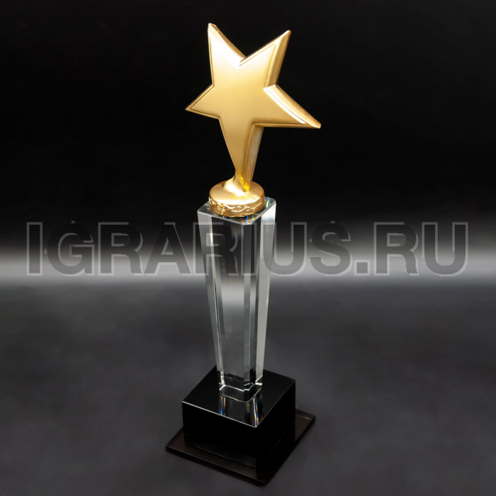 Кубок из стекла
