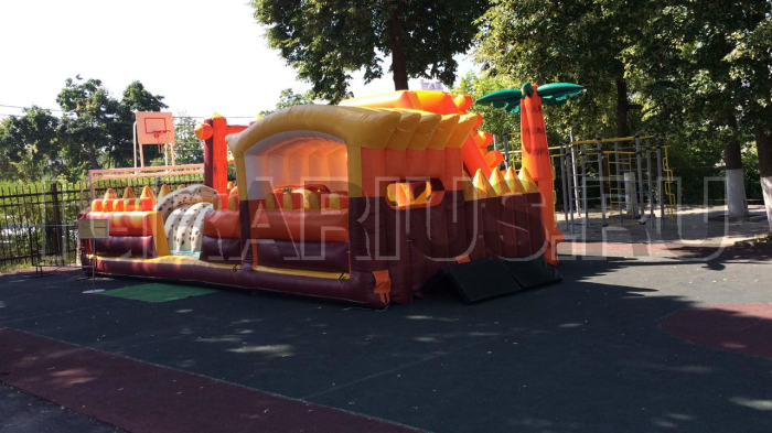 Батут с горкой