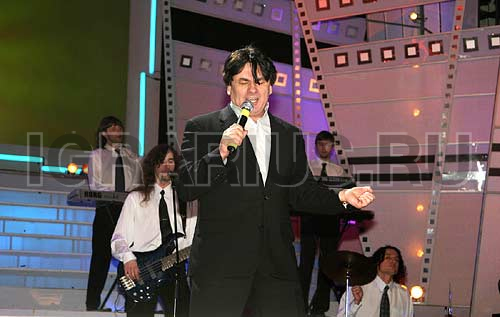 Александр Серов