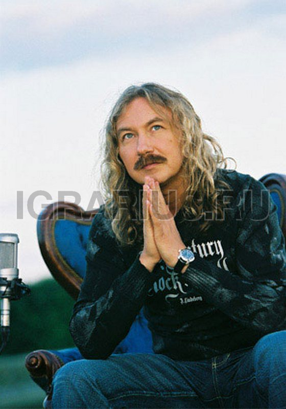 Игорь Николаев