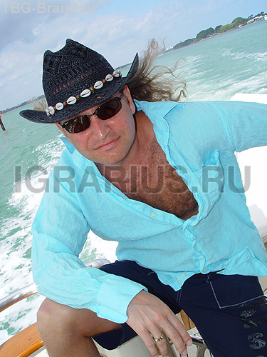 Леонид Агутин