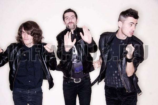 TESLA BOY (Тесла Бой)