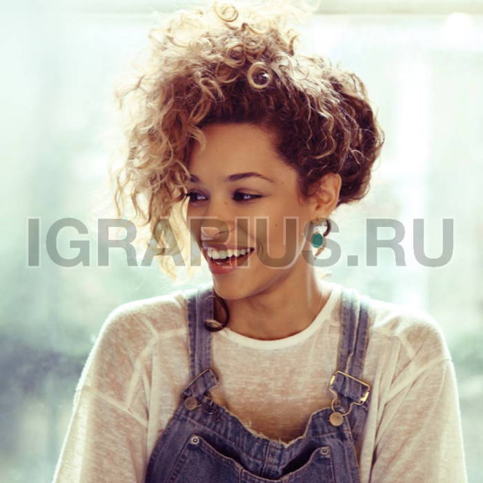 Izzy Bizu (Иззи Бизу)
