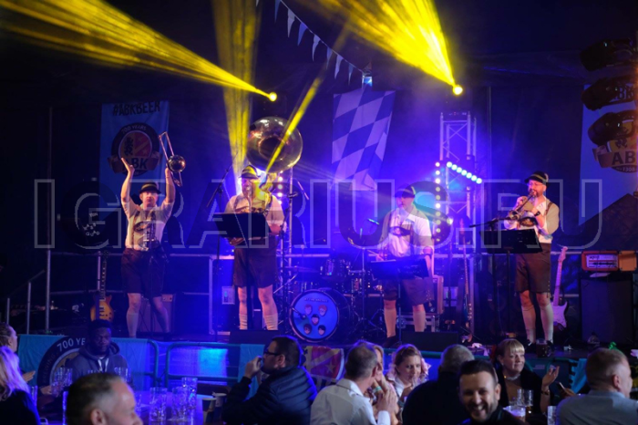 Oktoberfest Bavarian Band (Баварский Оркестр Октоберфеста)