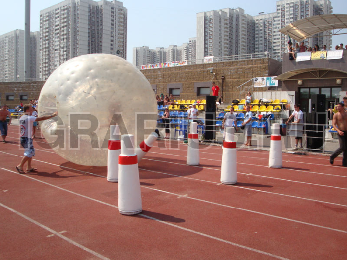 Надувные шары 'Зорбоулинг'