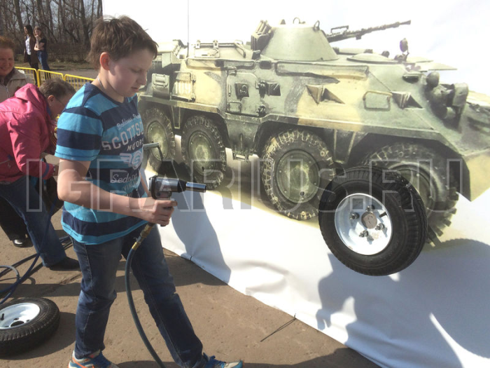 Детская игра Пит стоп БТР