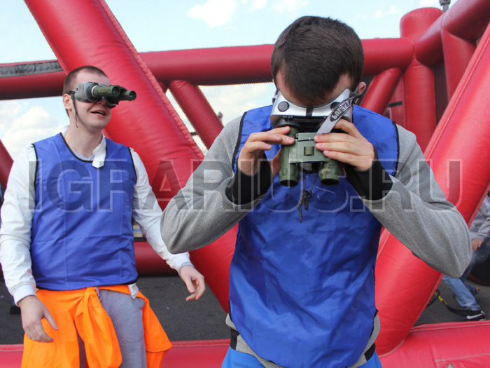 Футбол в биноклях