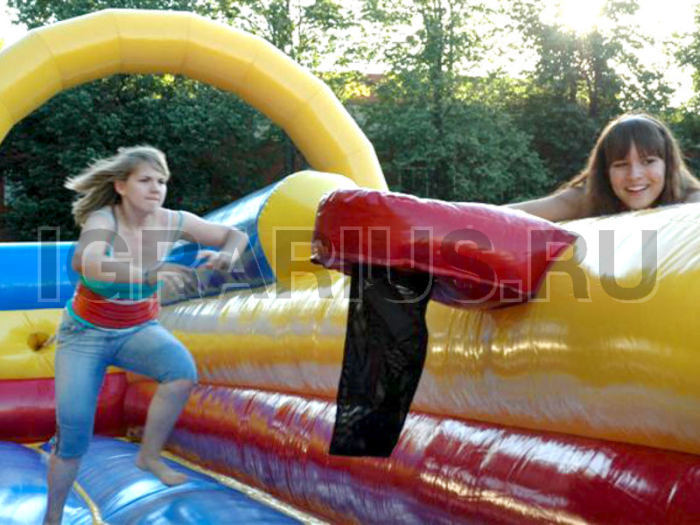 Батут 'Банжи-ран Тянучка'