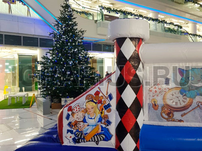 Батут Алиса в Зазеркалье