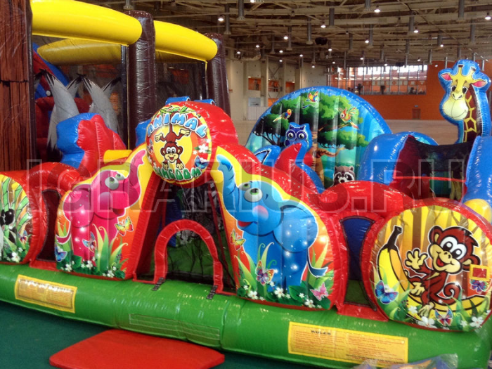 Батут 'Зоопарк'