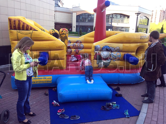 Батут Кораблик