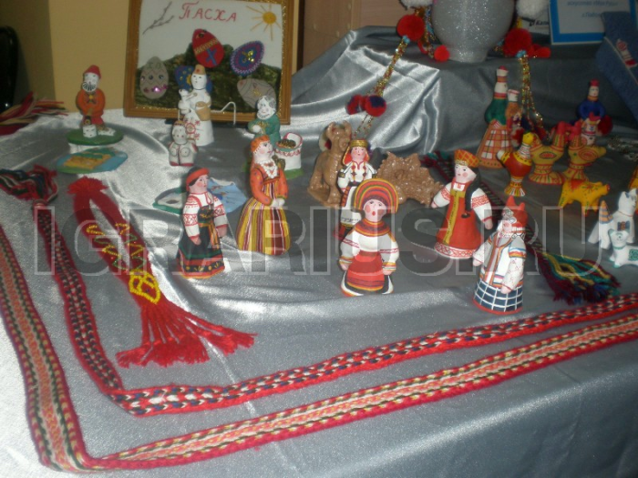 Роспись по глиняной игрушке и посуде