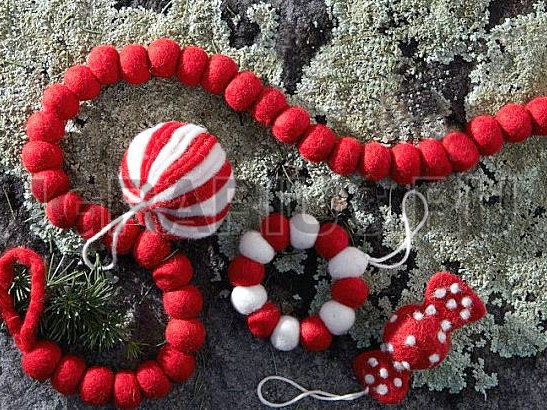 Украшения и игрушки из войлока