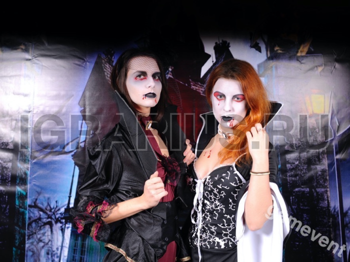 Фото Уголок в Вампирской Тематике